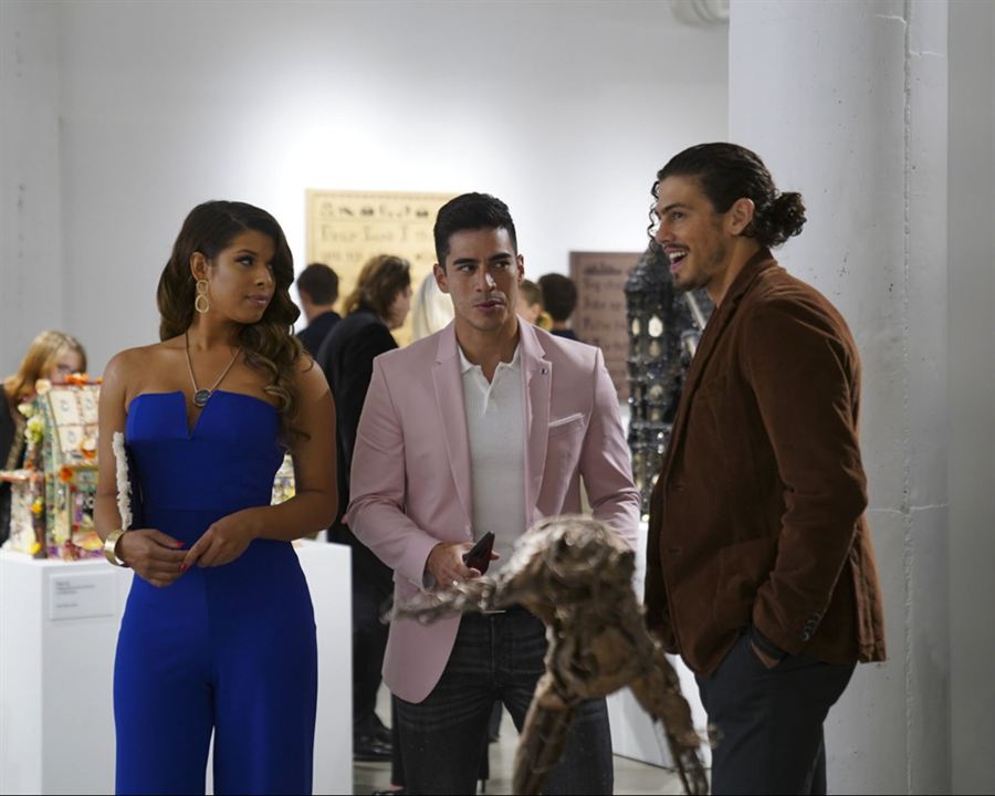 Good Trouble : Photo Hailie Sahar, Tommy Martinez, Michael Galante