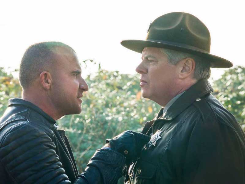 DC's Legends of Tomorrow : Photo Tom Wilson (III), Dominic Purcell