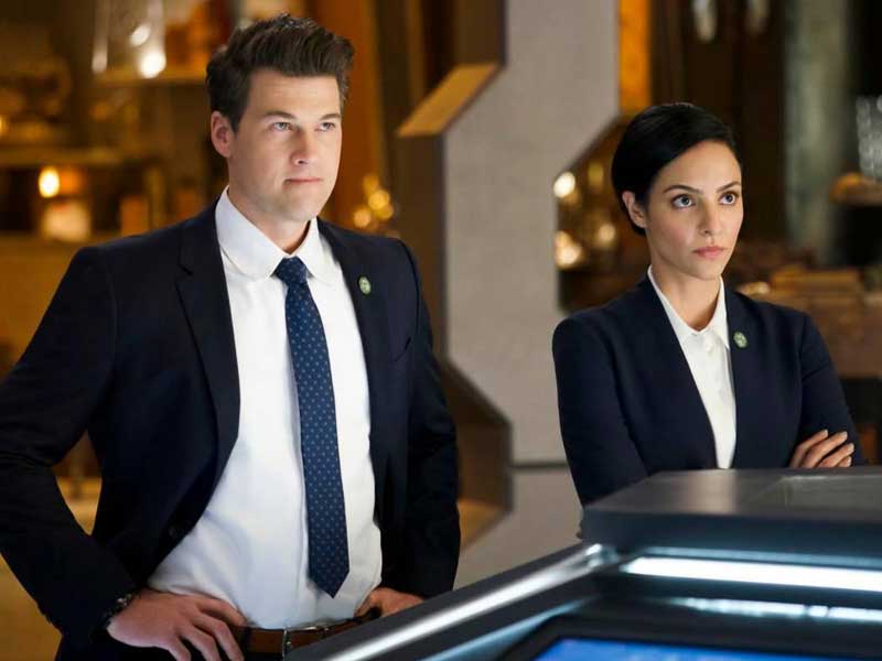 DC's Legends of Tomorrow : Photo Nick Zano, Tala Ashe