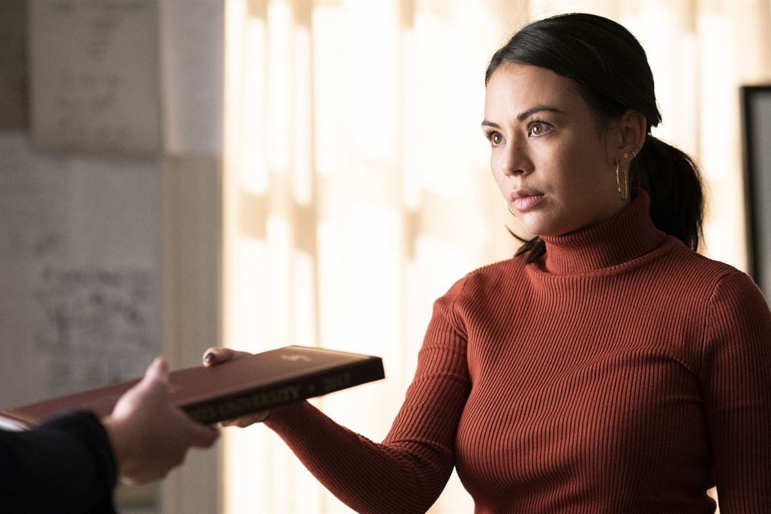 Pretty Little Liars: The Perfectionists : Photo Janel Parrish