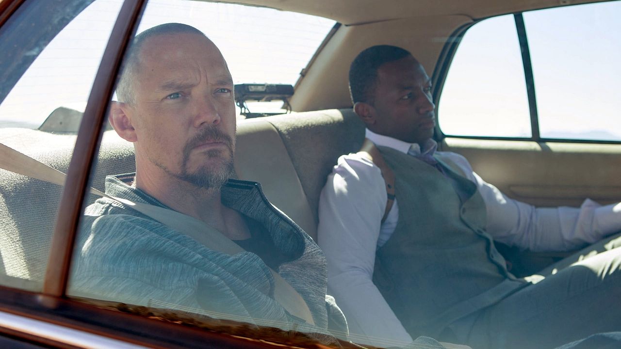 Poster saison 2 Affiche 129 sur 163 AlloCiné