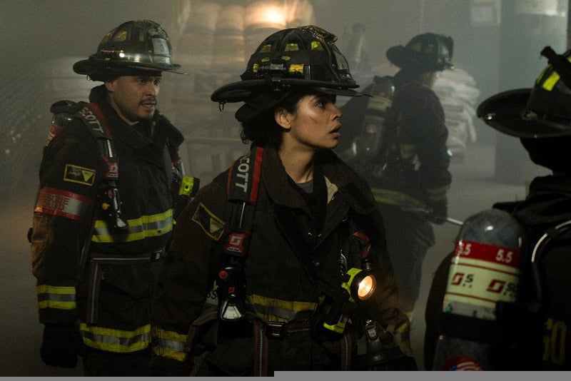 Chicago Fire : Photo Miranda Rae Mayo, Joe Minoso