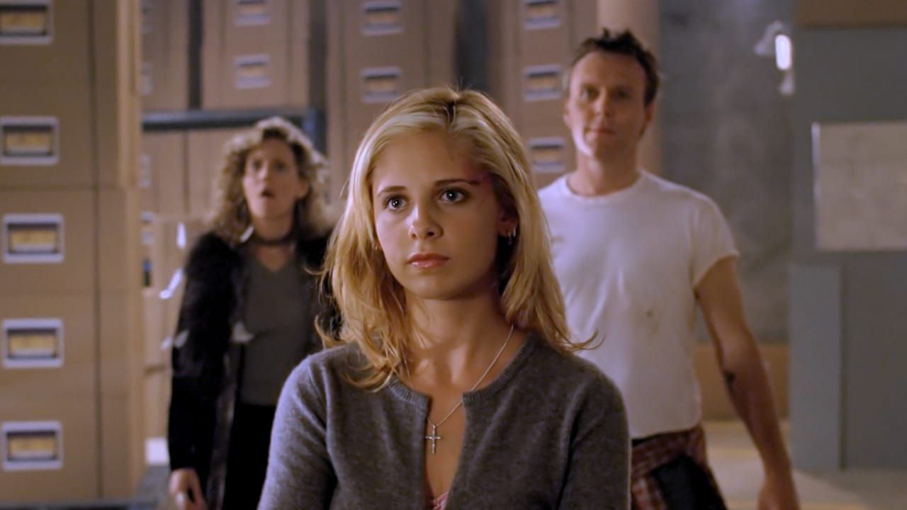 Buffy Saison 3 Streaming Poster Buffy contre les vampires saison 3 - Affiche 111 sur 262 - AlloCiné