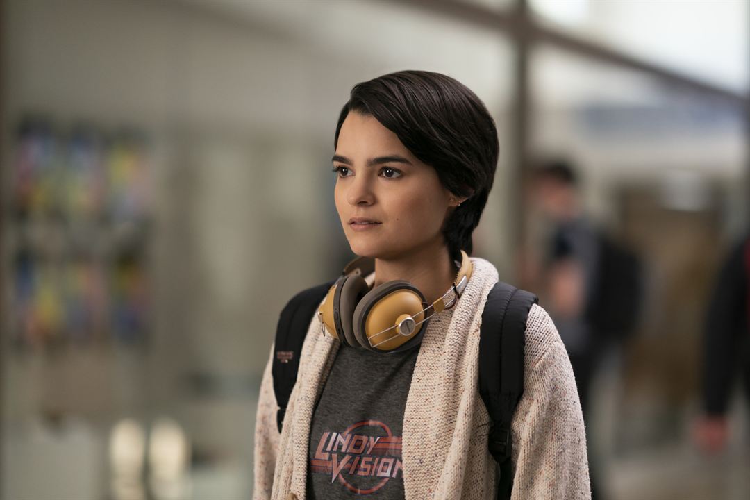 Trinkets : Photo Brianna Hildebrand