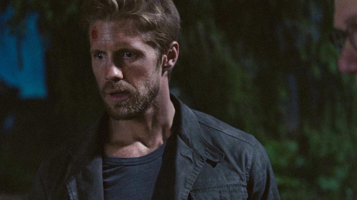 Blood and Treasure : Photo Matt Barr