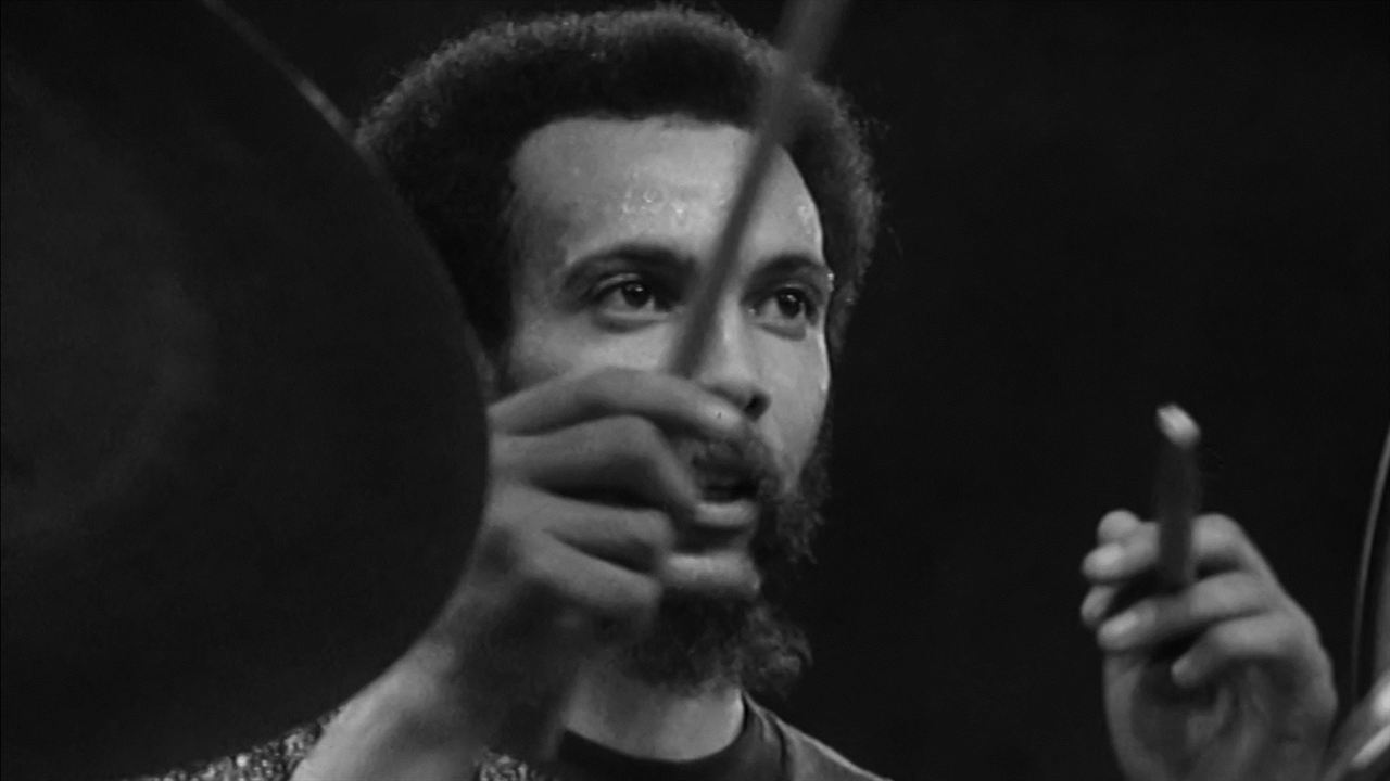 Milford Graves Full Mantis : Photo