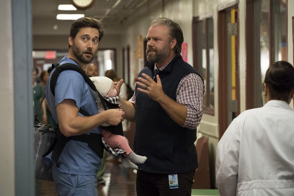 New Amsterdam (2018) : Photo Ryan Eggold, Tyler Labine