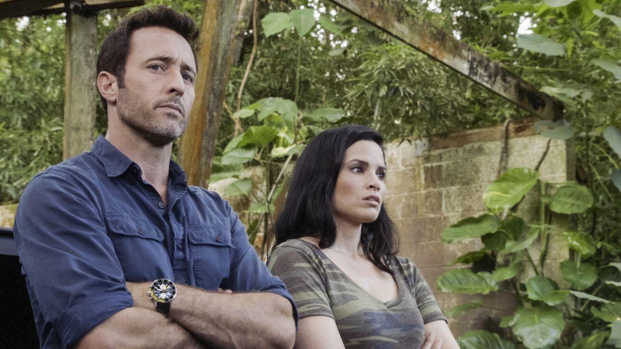 Hawaii Five-0 (2010) : Photo Alex O'Loughlin, Katrina Law