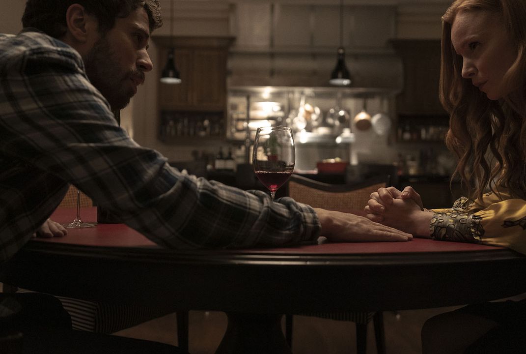 Servant : Photo Toby Kebbell, Lauren Ambrose