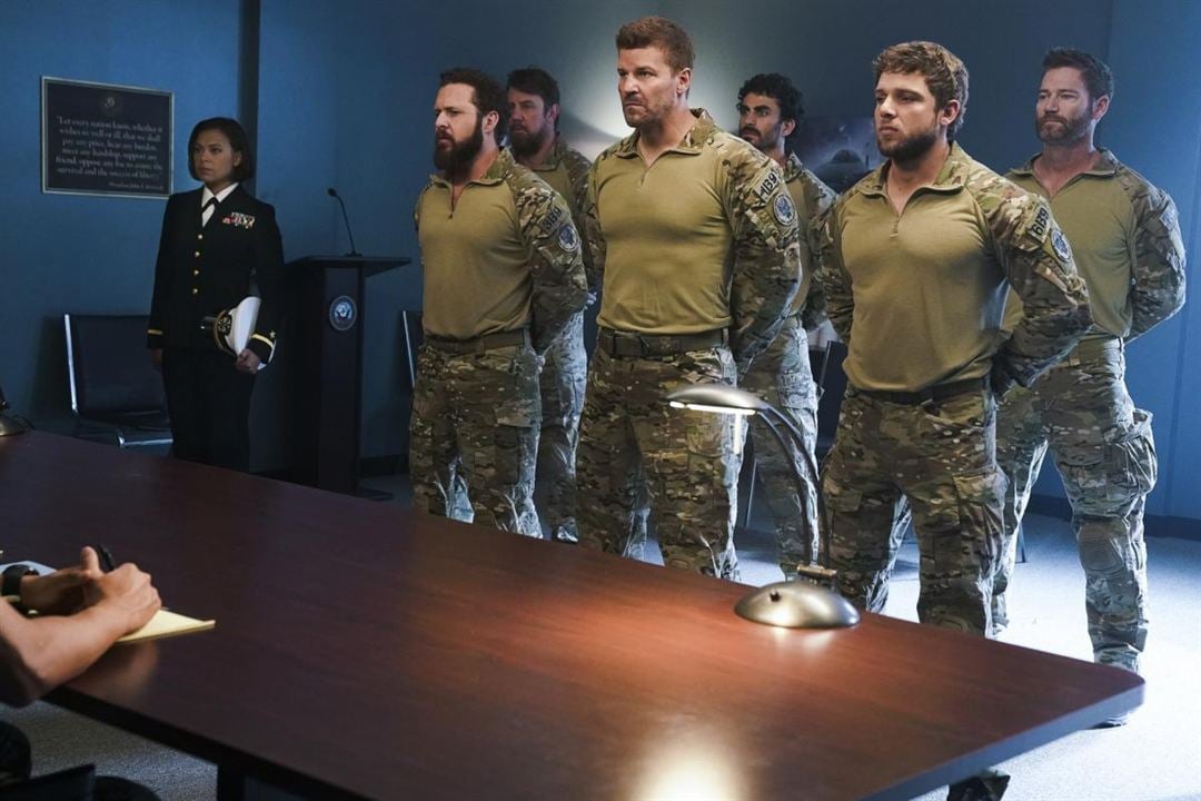 SEAL Team : Photo Toni Trucks, Scott Fox, David Boreanaz, Tyler Grey, A.J. Buckley, Justin Melnick, Max Thieriot