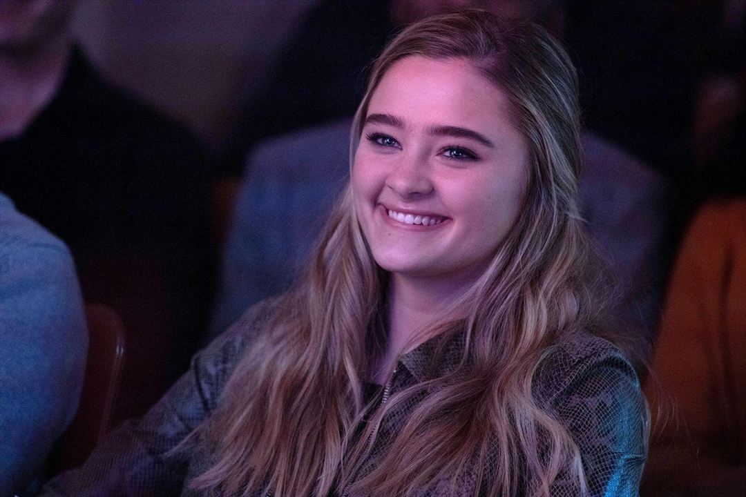 A Million Little Things : Photo Lizzy Greene