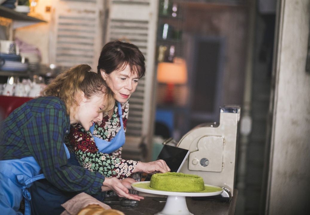 Photo Celia Imrie, Shannon Tarbet