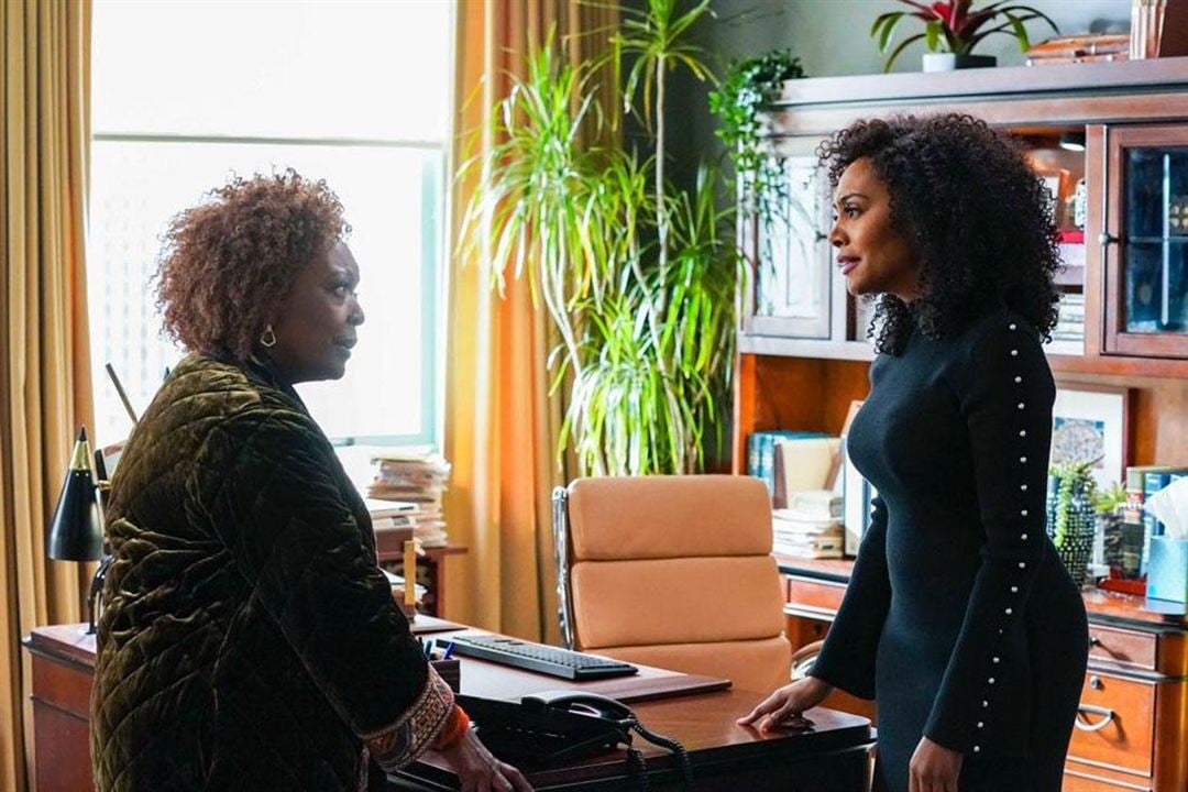 All Rise : Photo L. Scott Caldwell, Simone Missick