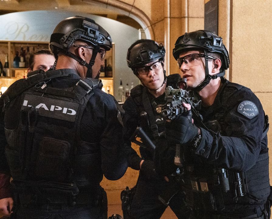 S.W.A.T. (2017) : Photo Alex Russell, Shemar Moore, David Lim