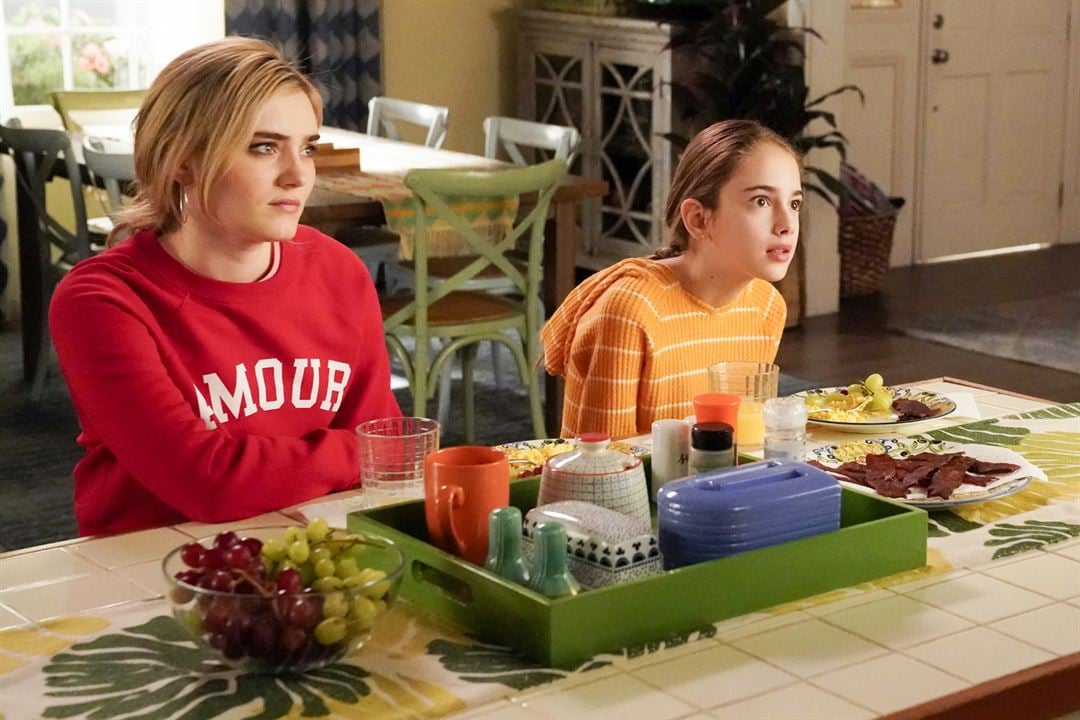 American Housewife (2016) : Photo Julia Butters, Meg Donnelly