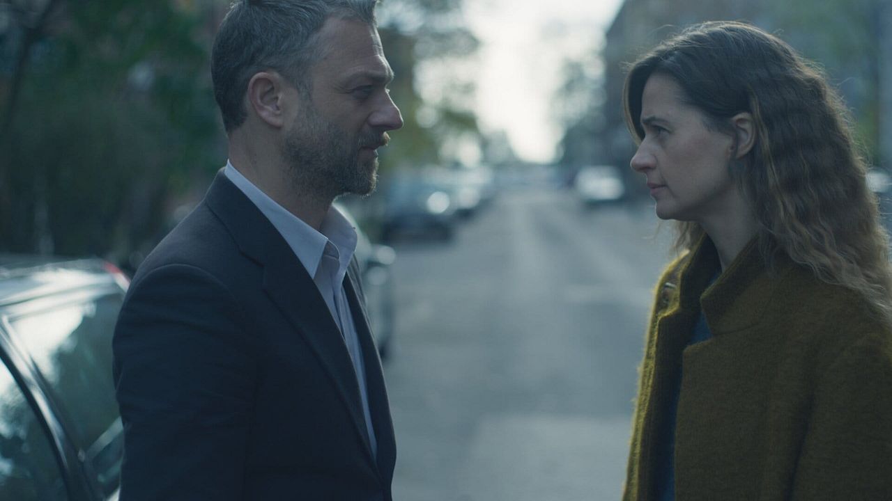 Poster saison 1 Affiche 11 sur 24 AlloCiné