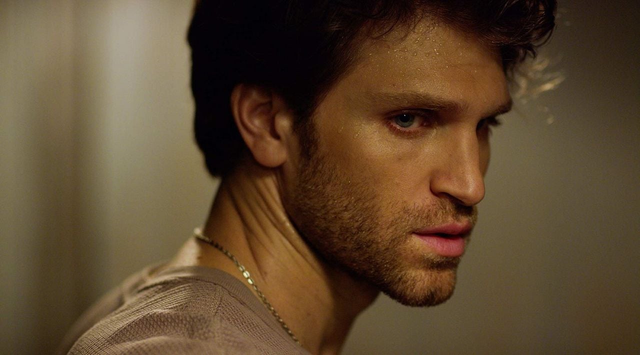 Follow Me : Photo Keegan Allen