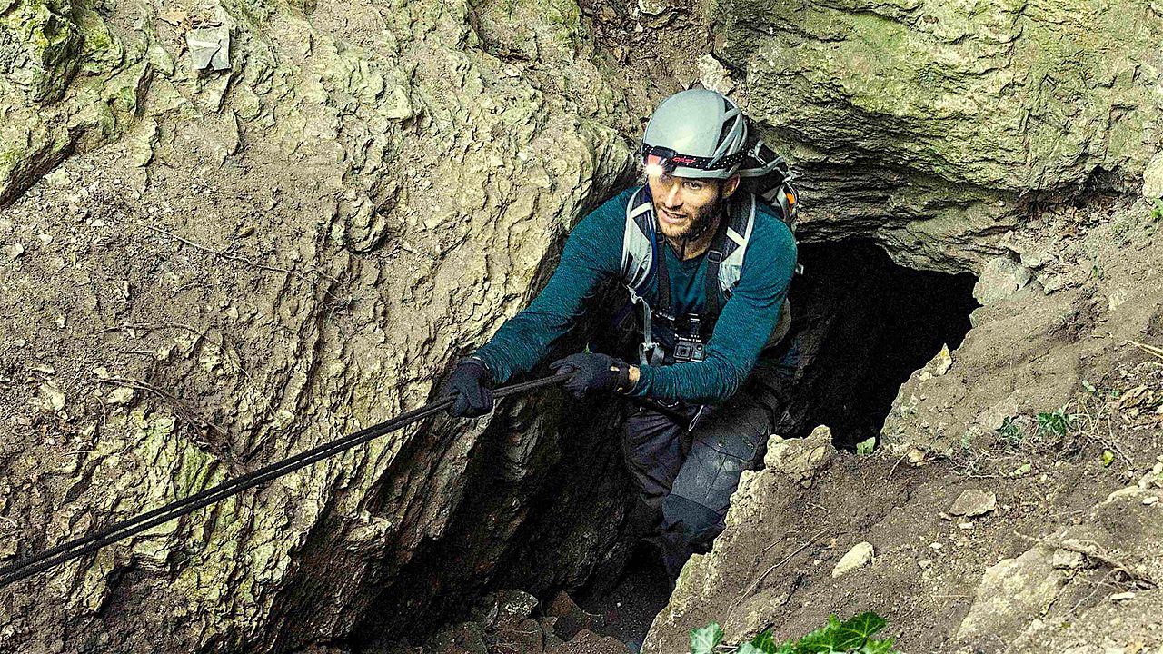 En pleine nature avec Bear Grylls : Affiche