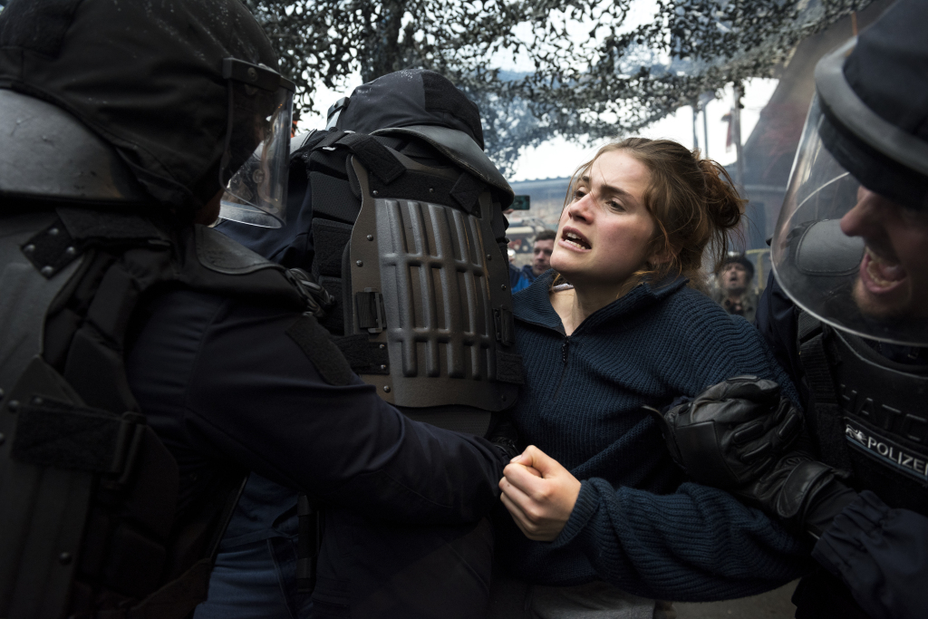 Et demain, le monde entier : Photo Mala Emde