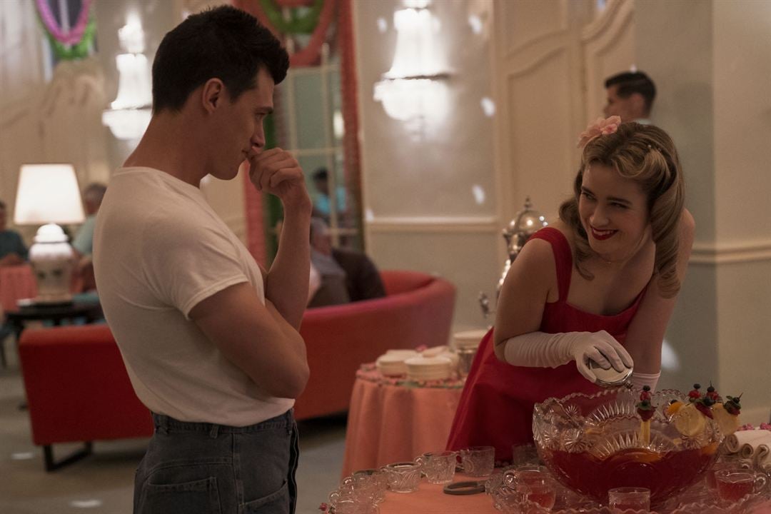 Ratched : Photo Finn Wittrock, Alice Englert