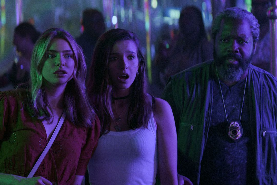 Teenage Bounty Hunters : Photo Maddie Phillips, Anjelica Bette Fellini, Kadeem Hardison