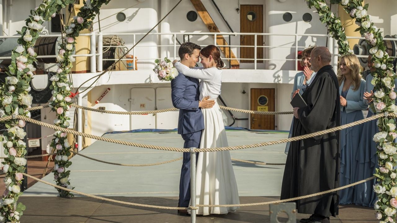 Un mariage sans fin : Photo Tim Oliver Schultz, Emilia Schüle