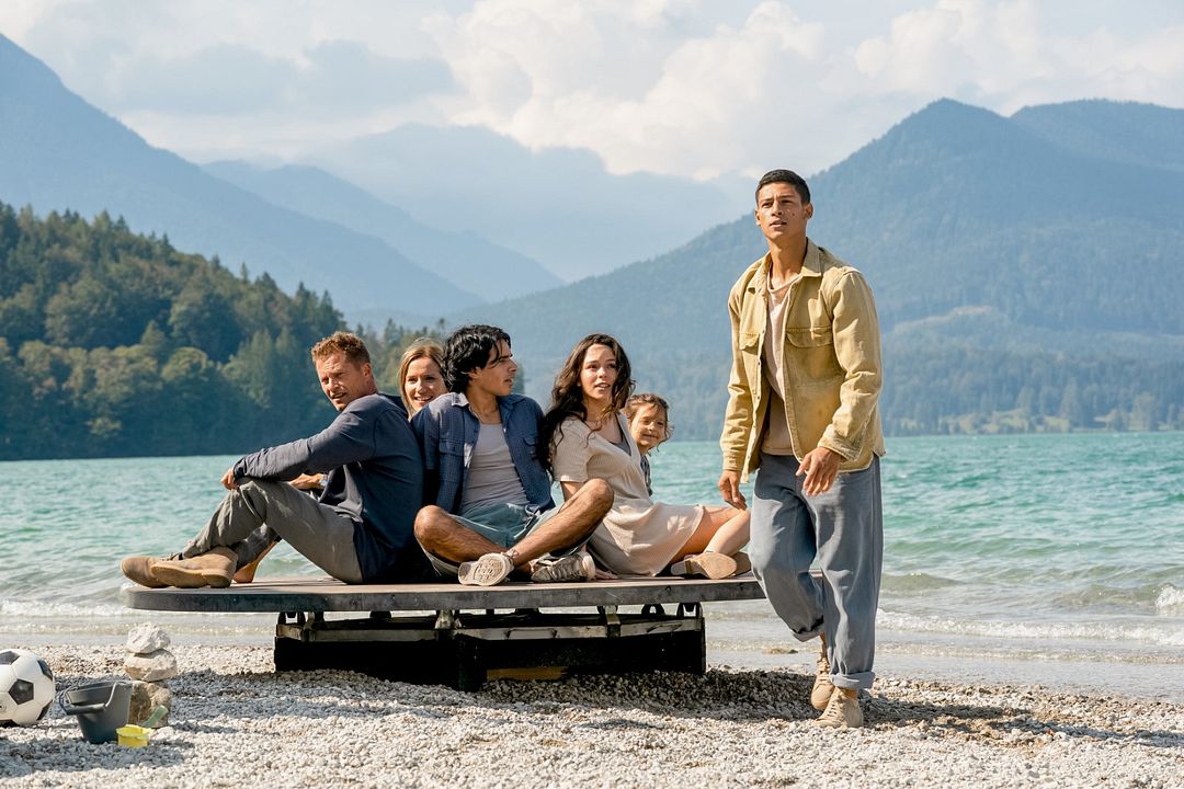 Die Rettung der uns bekannten Welt : Photo Bettina Lamprecht, Til Schweiger, Emilio Sakraya, Tijan Marei, Greta Kasalo, Skandar Amini
