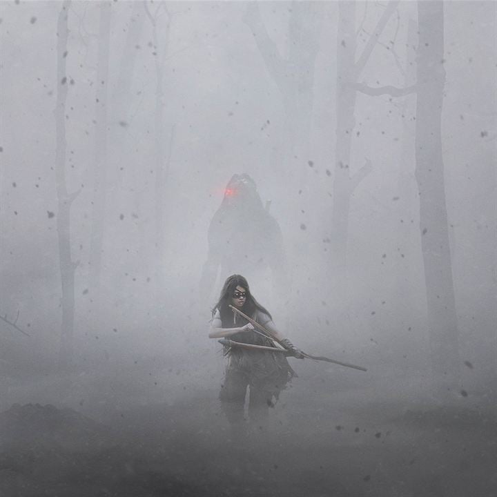 Naru, interprétée par Amber Midthunder, dans la forêt avec le Predator - Cultea