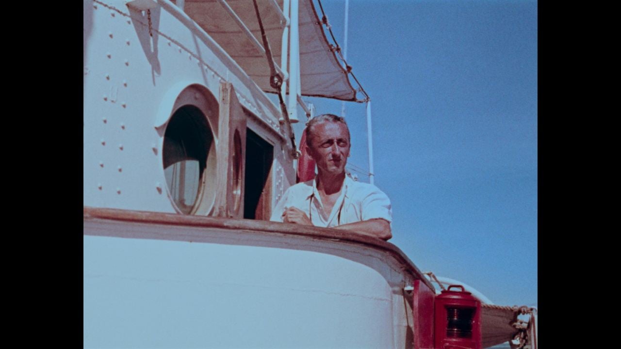 Becoming Cousteau : Photo