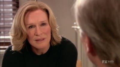 Damages : Affiche