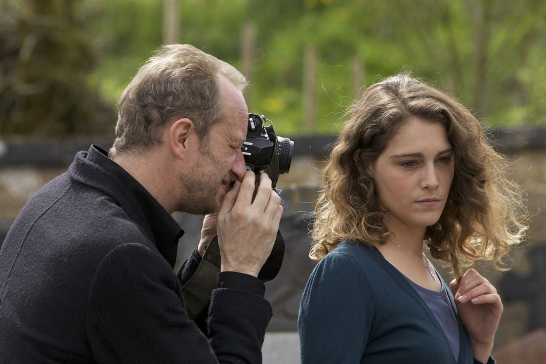 Une place sur la terre : Photo Ariane Labed, Benoît Poelvoorde