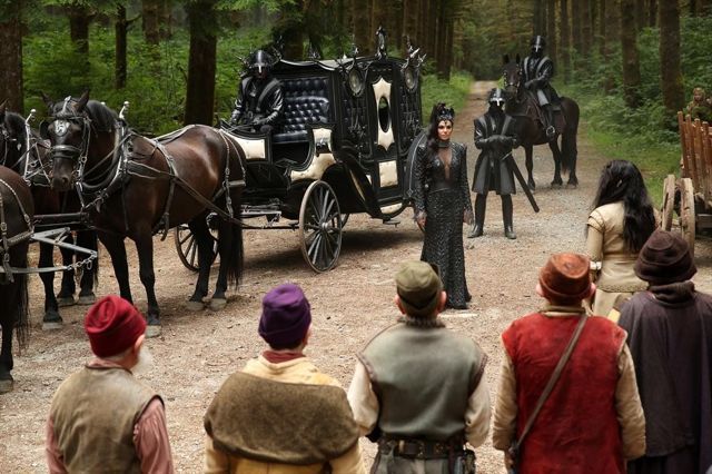 Once Upon a Time : Photo Emilie de Ravin, Lana Parrilla