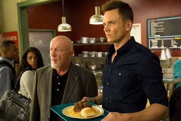 Community : Photo Joel McHale, Jonathan Banks