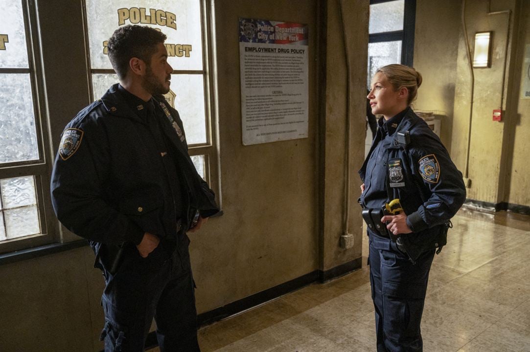 Blue Bloods : Photo Vanessa Ray, Ian Quinlan