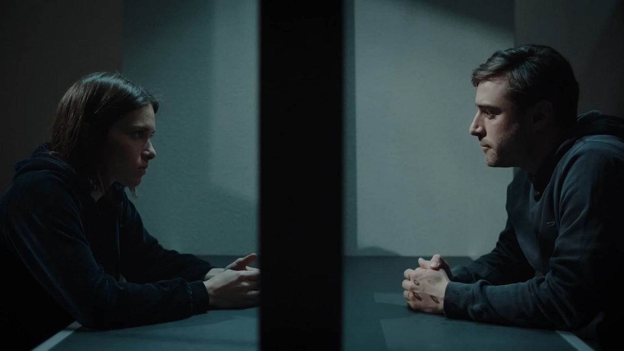 Poster saison 2 Affiche 7 sur 26 AlloCiné