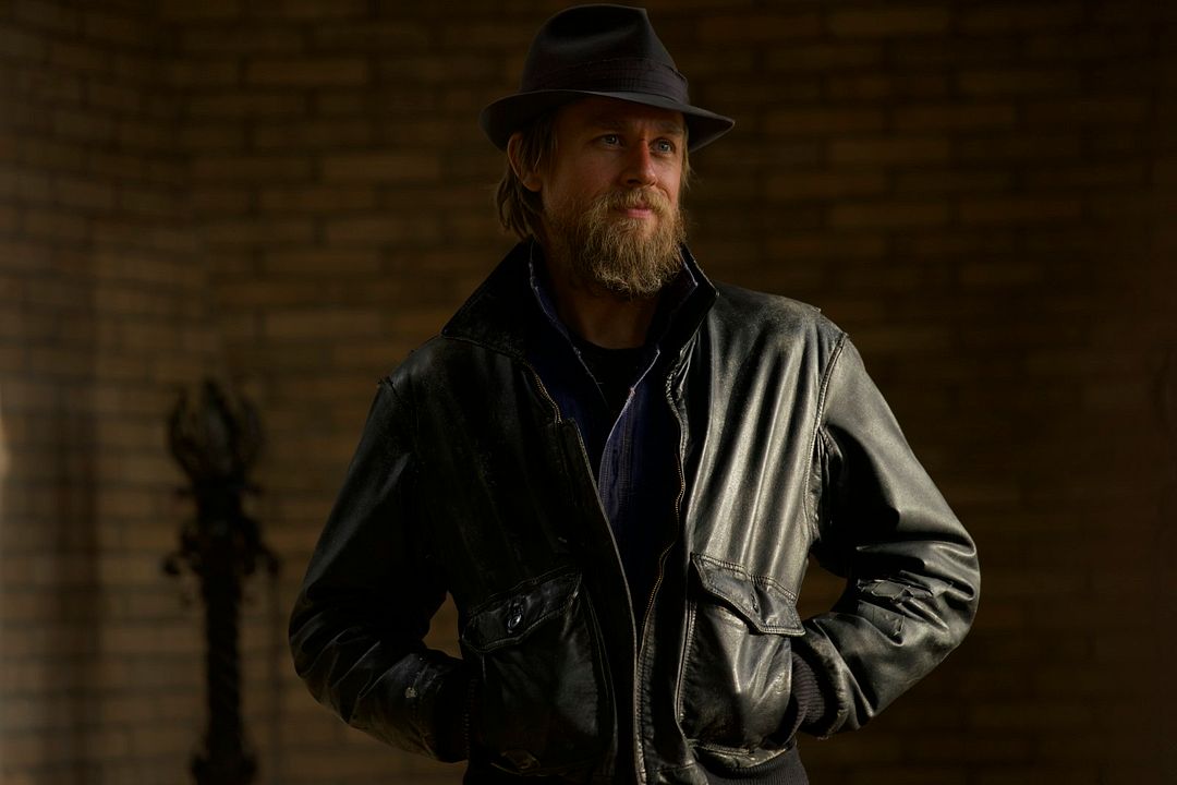 Waldo, détective privé : Photo Charlie Hunnam