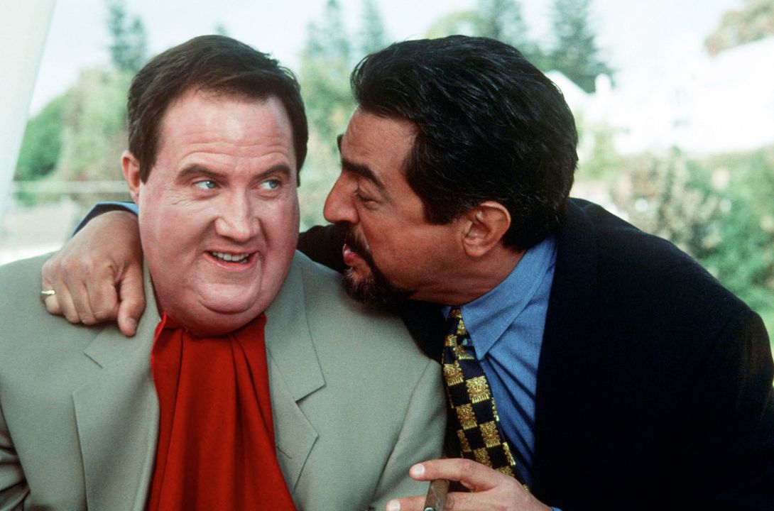La Peau sur les os : Photo Robert John Burke, Joe Mantegna