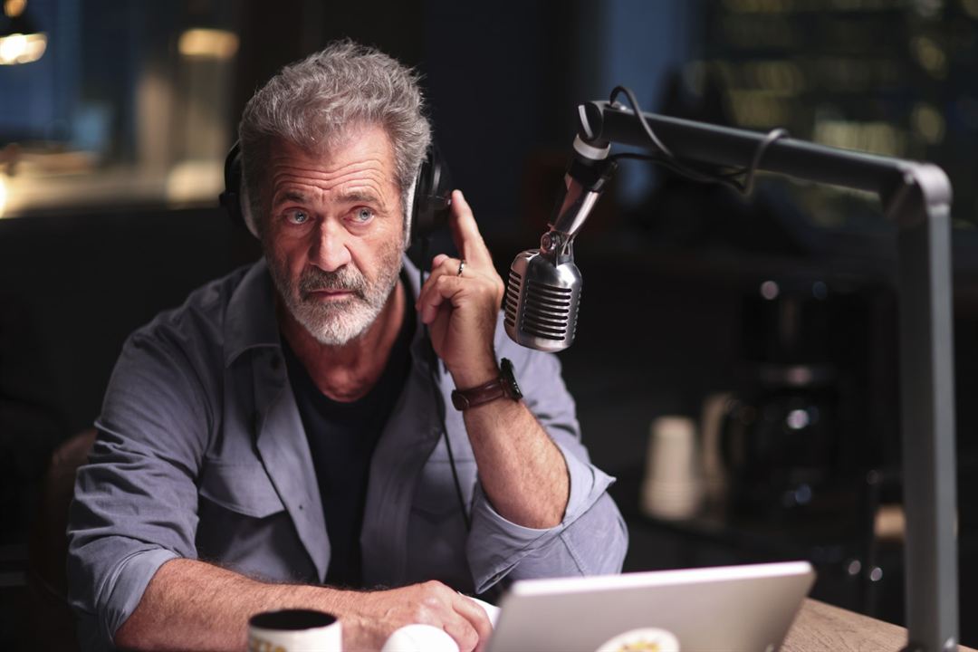 On The Line : Photo Mel Gibson