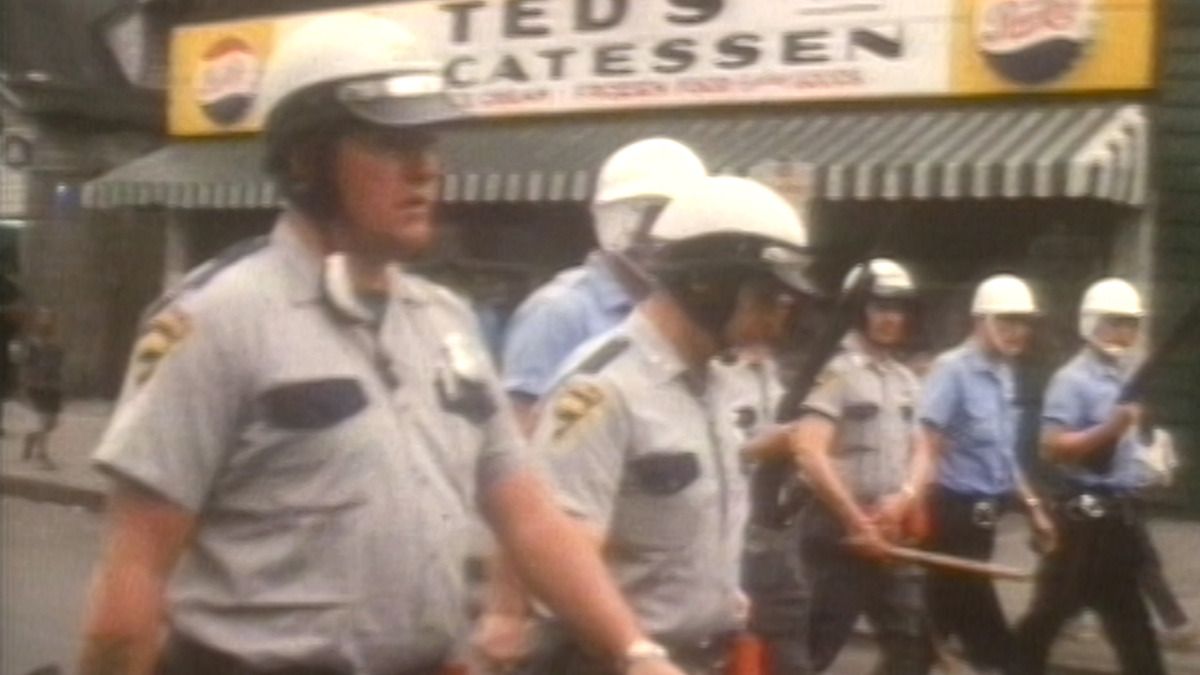 Power : Que fait la police ? : Photo