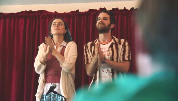Photo Molly Gordon, Ben Platt