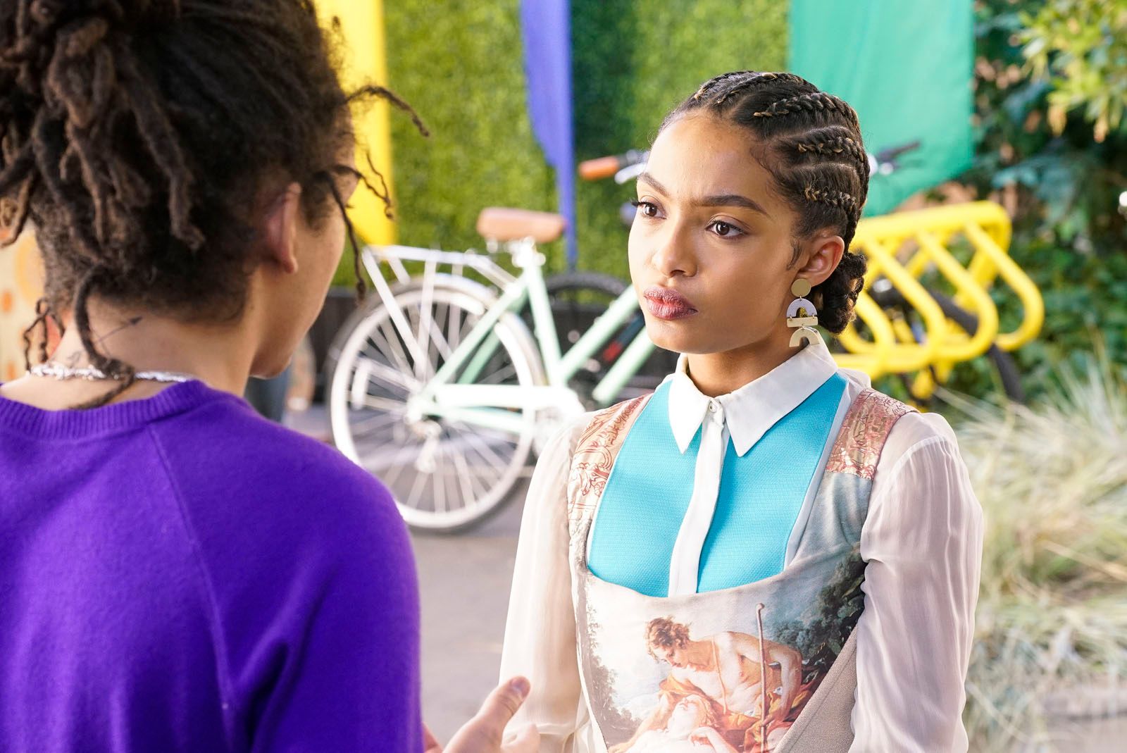 couverture du serie         Grown-ish Saison 02 Episode 11  regarder en ligne