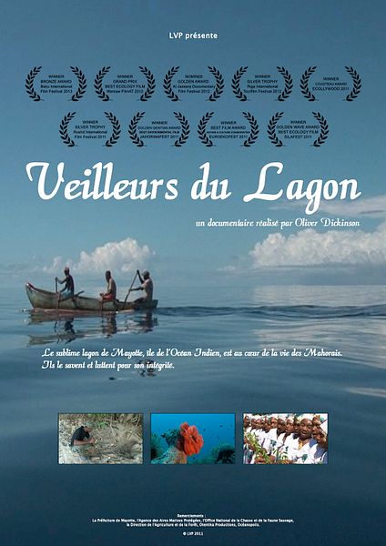 Affiche du film Veilleurs du Lagon