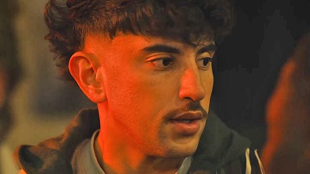 N121 - Bus de nuit Trailer