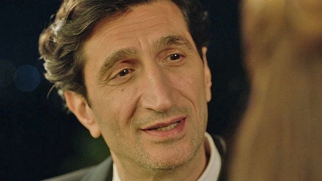 Les Aigles de la République Trailer