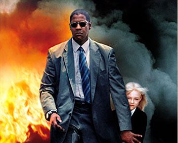 Un reflet de technicien, une caméra dans le champ : à l'occasion de la sortie de "Taken 2", Michel & Michel analysent "Taken" et "Man on Fire".