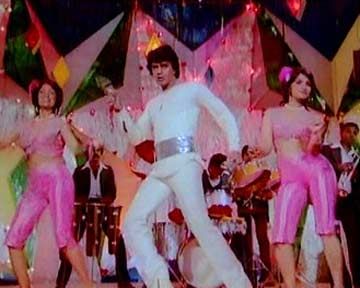 Le film de la semaine : "Disco Dancer"; L'extrait en plus; Rubrique "Plagiats"; La suite sur www.nanarland.com