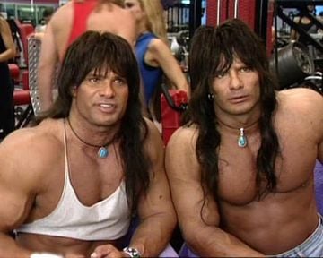 Le film de la semaine : "Les Barbarians"; L'extrait en plus; Rubrique "Double Portion"; L'extrait en trop : "Jumeaux Jumeaux"; La suite sur www.nanarland.com