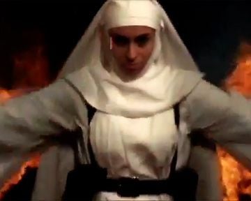 Nude Nuns With Big Guns Bande-annonce