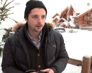 Raphaël Personnaz se prête au jeu du blind test AlloCiné...