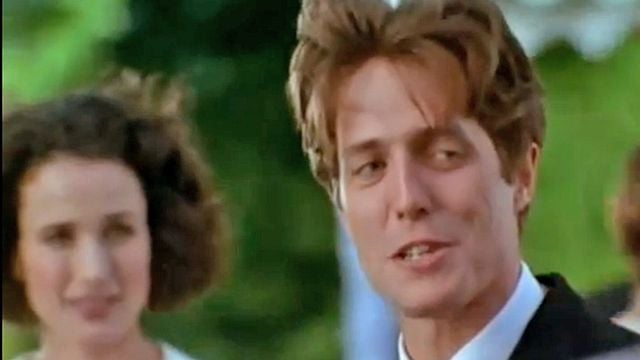 Quatre mariages et un enterrement Bande-annonce